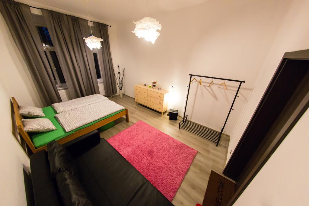 Freedom Rooms & Apartments Prag Eksteriør billede