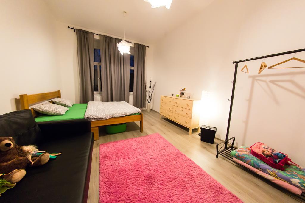 Freedom Rooms & Apartments Prag Eksteriør billede