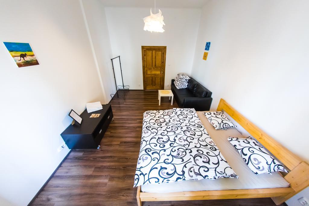 Freedom Rooms & Apartments Prag Eksteriør billede