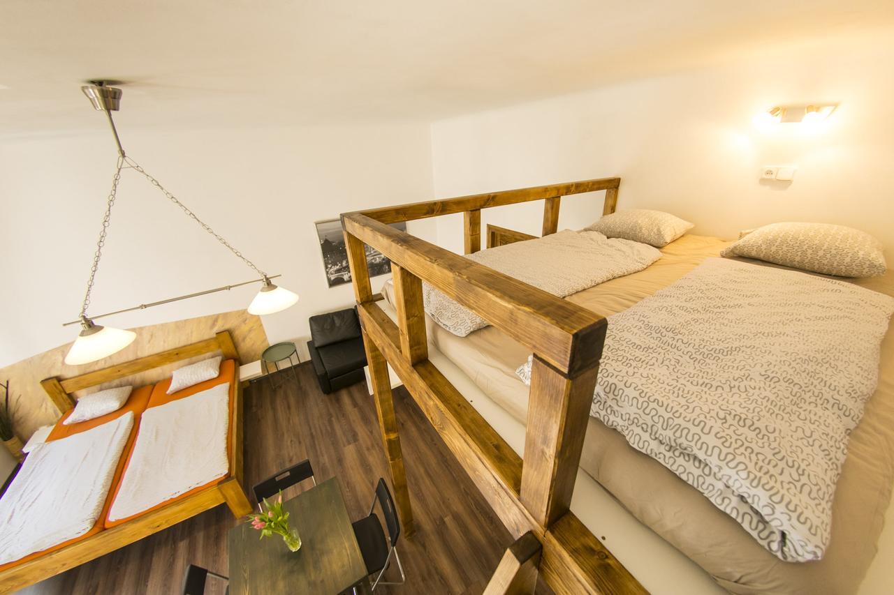 Freedom Rooms & Apartments Prag Eksteriør billede