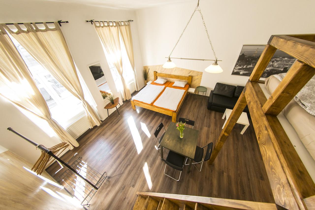 Freedom Rooms & Apartments Prag Eksteriør billede